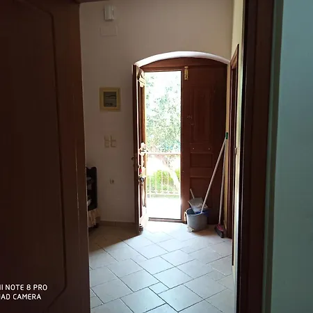 Giannis Gerakios By Climbing House