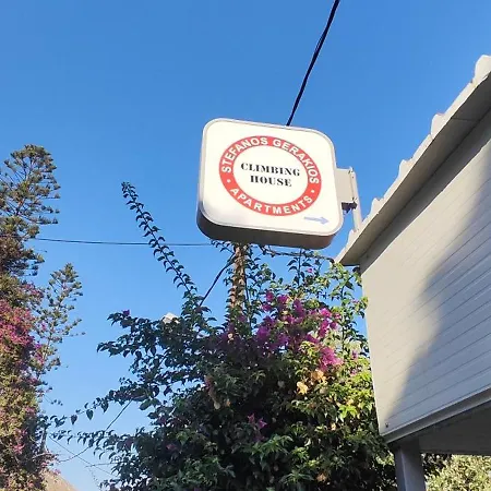 Giannis Gerakios By Climbing House Panormos (Kalymnos)