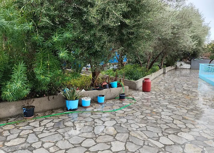 Giannis Gerakios By Climbing House Panormos (Kalymnos)